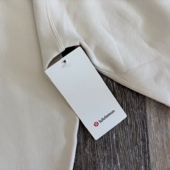 BNWT - Lululemon - Perfectly Oversized Crew - Size S - Picture 10 of 12